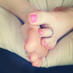 feet-eet-eet:  XoxoX