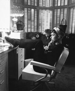 vintalgia:  Audrey Hepburn in her dressing room, 1950s 