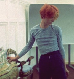  David Bowie in The Man Who Fell To Earth (1976) 