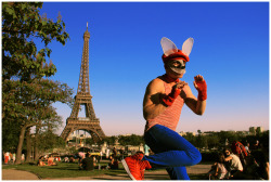 Mime Lapin - Paris 2012 - Alexander Guerra AlexanderGuerra.com