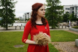 evansumirin:  Me at desucon with my tribble :D Tribble made by