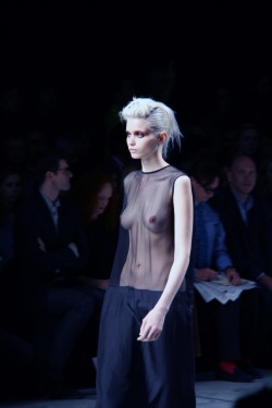 thedeity:  Haider Ackermann Spring 2012 Ready to Wear, photograph