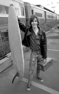 spookyramoney:  Legs Mcneil with Joey Ramone’s surf board for