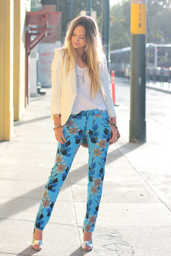 what-do-i-wear:  pants-Theory, white tee-Wilfred, blazer-Topshop,