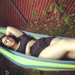 Hip hugging hammock. [follow for LOADS more from her] - Certified #KillerKurves 