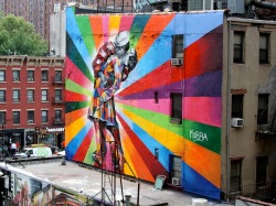 hahamagartconnect:  ‘V DAY KISS’ MURAL by KOBRA We’re so