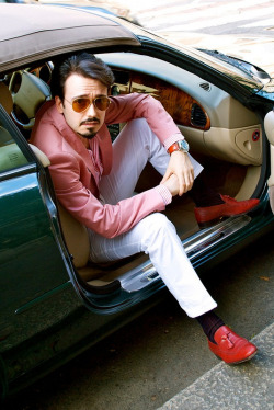 gntstyle:  Casual Style: Red and white and… pink! (via Casual