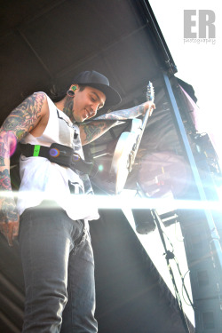 erphotographyofficial:  Tony Perry | Pierce the Veil | Warped