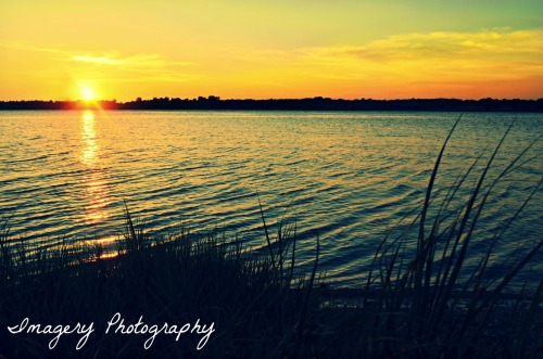 <p>On vacation last week in South Carolina I photographed this beautiful image of one of Charleston’s sunsets.</p>