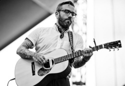 livingalifetime:  gah, i love city & colour so much… 