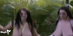neonessgifs:  Leanna Crow & Michelle Monaghan titties jumping