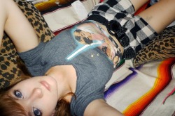 aurevoirforever:  Star Wars shirt, shorts and a bruised thigh.