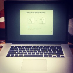 😍 15" #MacBook Pro w/ #Retina display… #sexy 