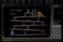 heck-yeah-old-tech:  Donkey Kong, for the Colecovision At the