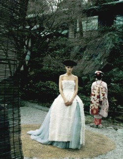 Carmen Kass by Yelena Yemchuk for Vogue Nippon October 2008