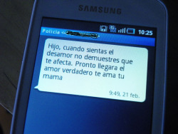 ilikeitcomeon:  tengo a mi mamá como policia ♥ 