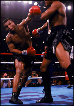 bestofboxing:  Nov 22, 1986- Mike Tyson defeats Trevor Berbick