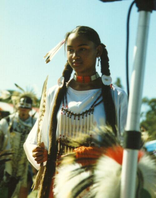 counting-stars-on-the-ceiling:  Traditional Dancer - Black Native American Association (www.bnaa.org)  