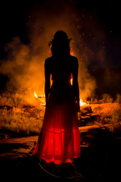 lezbilicious:  She watched it burn; there would be nothing remaining