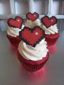 otlgaming:  SWEET HEART ZELDA CUPCAKES FOR YOUR SWEETHEART These