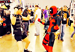 emilogg:  Deadpool vs Fanime  (x)  Deadpool cosplayers are the fucking best cosplayers