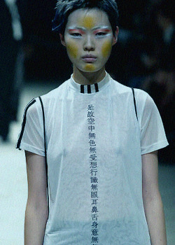 spring2000:  Kae Lee Iwakawa at Yohji Yamamoto S/S 2002 