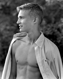 grabyourankles:  Jakob Bertelsen  by Bruce Weber