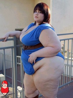 conan77fa:  omgviko69:  xxlgirls:  J’adore les femmes “grosses”