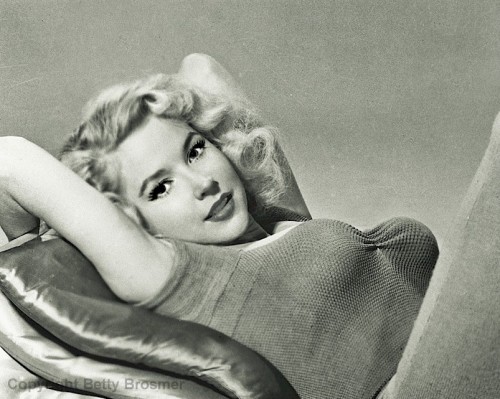 girliemagazine:  Betty Brosmer 