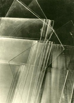gacougnol:  Willy Zielke  “Glas”. Original vintage photogravure.