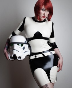 starwarsgonewild:  Stormtrooper latex costume 