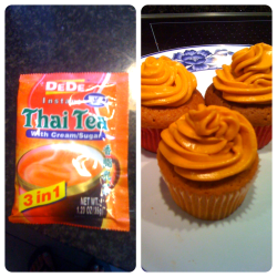 fuckyeahcupcakes:  Thai tea cupcakes with a Thai tea buttercream