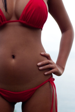 latinakarlaspice:  red bikini