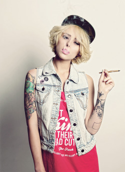 Happy Birthday Alysha Nett!! All the best to you. Love, Kris