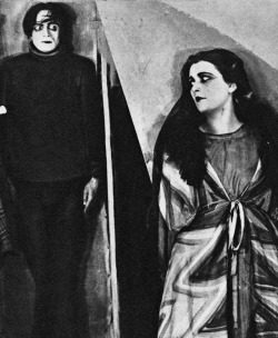 dahliafyodorovna:  necro—-lust:  Das Cabinet des Dr. Caligari