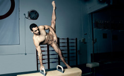 allare:  Danell Leyva 