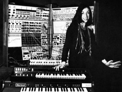 Seminal electronic composer Suzanne Ciani, smiling (yeah, SMILING!)