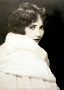 kylarose:  Betty Compson, by Edward Thayer Monroe