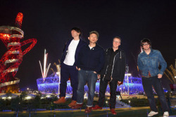 blurofficialfanclub:  breaking news, blur appears at the opening