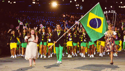 showtime-folks-blog:  Brazil team walk into the stadium during