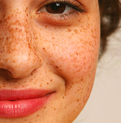  Beautiful Faces | Alia Shawkat 