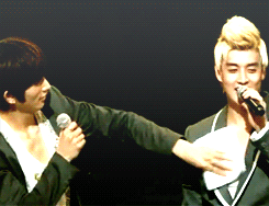sunieekiss-deactivated20140313:  You naughty boy. 