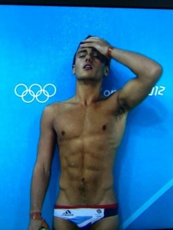 hotguypics:  #TomDaley #London2012 