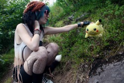 hilariaaa:  another typical day in the viridian forest 