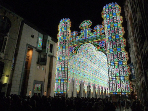 noodlenaddle:  exhibition-ism:  The star of the show at the 2012 Light Festival in Ghent, Germany was this radiant cathedral entitled Luminaire de Cagna  take me here 