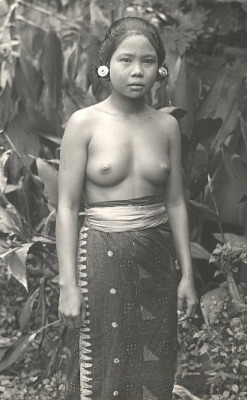 xxxelasetchbook:  Peoples of the World: Indonesia vintage pulchritude