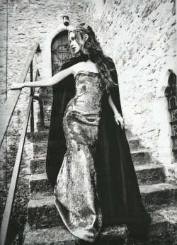 suicideblonde:  Keira Knightley photographed by Ellen von Unwerth