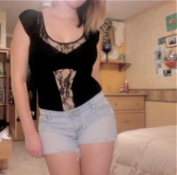 srslywtfd00d:  :3 outfit for todayyy 