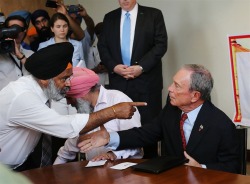 politics-war:  New York Mayor Michael Bloomberg meets with area