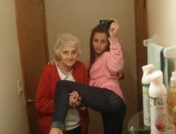 c0nfirm3d:  grandma just hold the fuckin leg do u wanna be tumblr